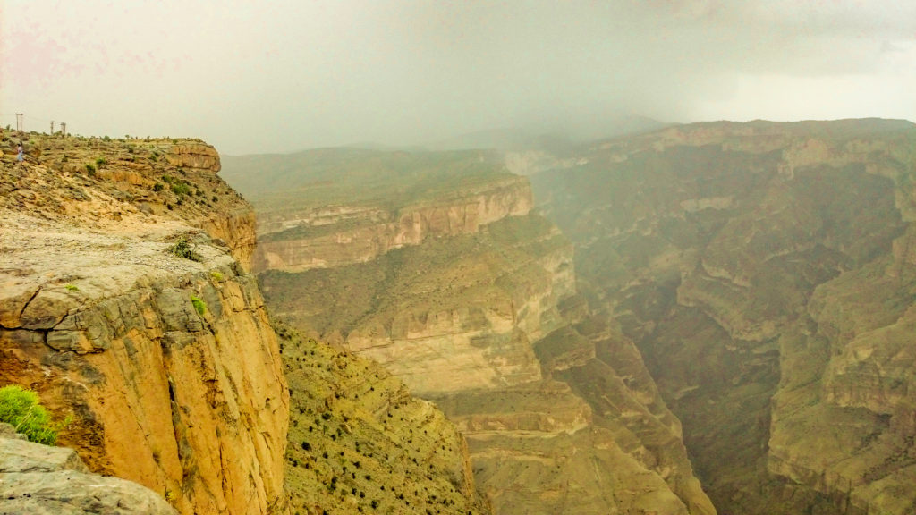 A viewpoint on Jebel Shams