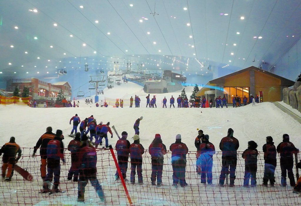 ski dubai snow park in dubai